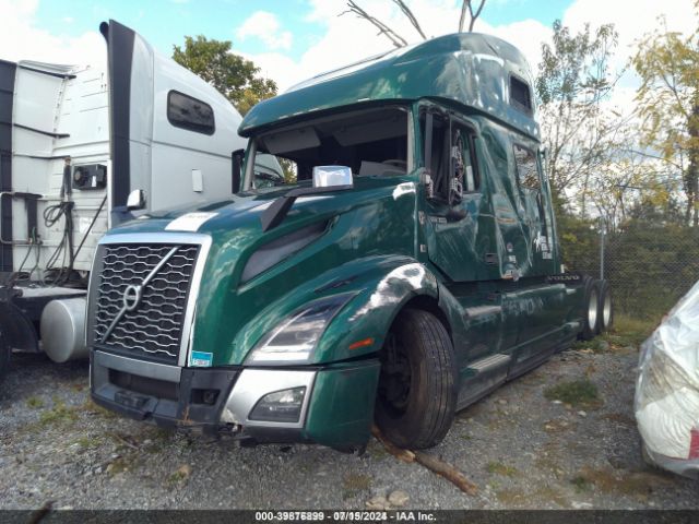 Photo 1 VIN: 4V4NC9EH9NN303129 - VOLVO VNL 