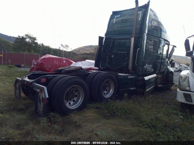 Photo 3 VIN: 4V4NC9EH9NN303129 - VOLVO VNL 