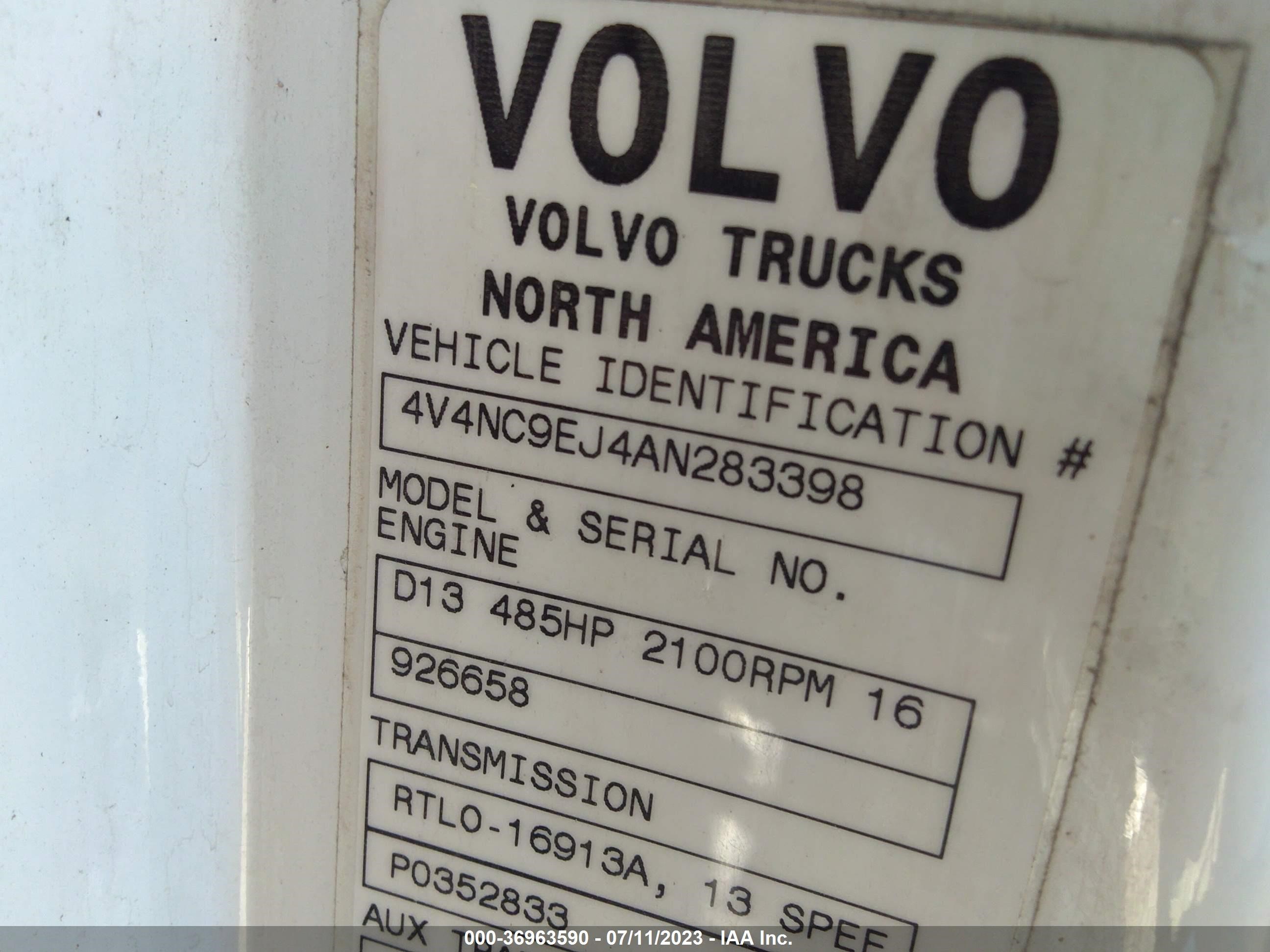 Photo 8 VIN: 4V4NC9EJ4AN283398 - VOLVO NULL 