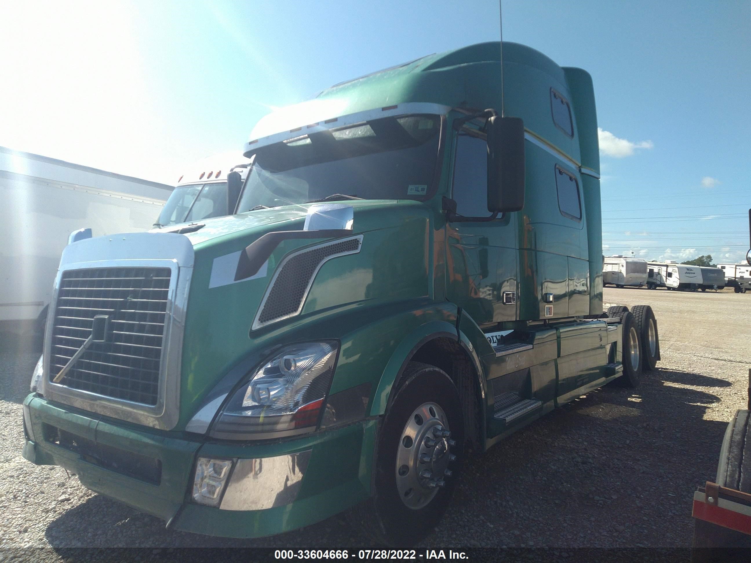 Photo 1 VIN: 4V4NC9GH97N456058 - VOLVO NULL 