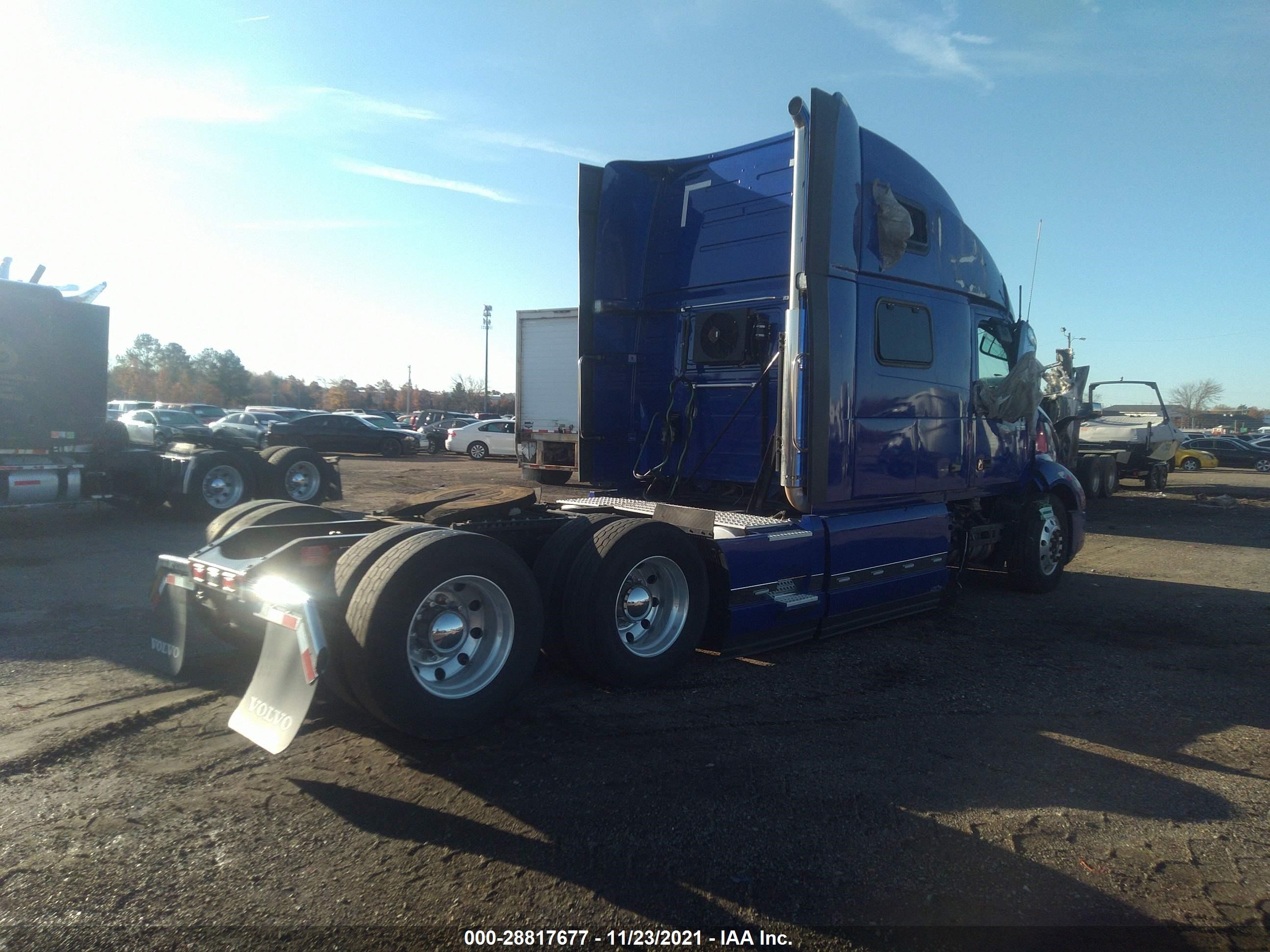 Photo 3 VIN: 4V4NC9TJ5KN907102 - VOLVO NULL 