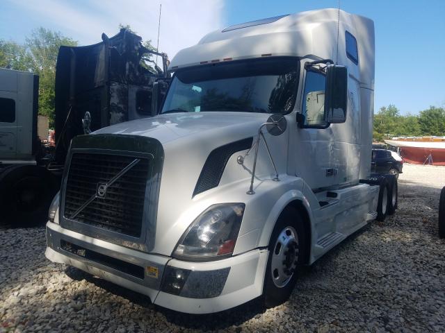 Photo 1 VIN: 4V4NC9TK2AN290605 - VOLVO VN VNL 