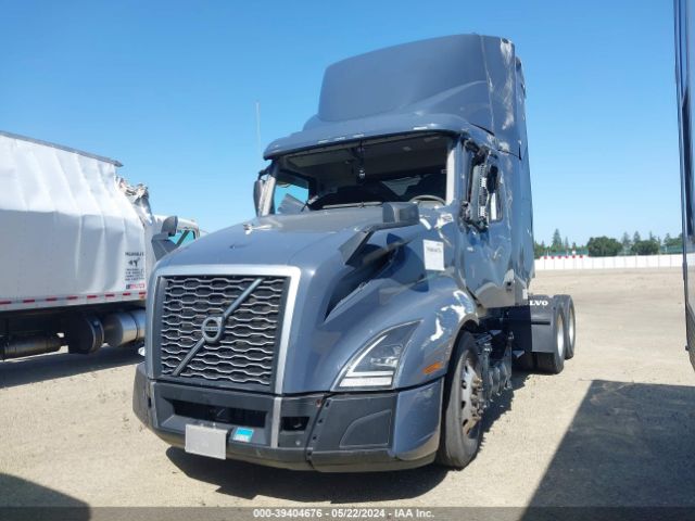 Photo 1 VIN: 4V4NC9UG1NN312285 - VOLVO VNL 