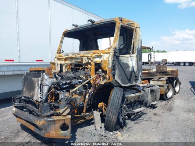 Photo 1 VIN: 4V4WC9EH2LN254938 - VOLVO VNR 