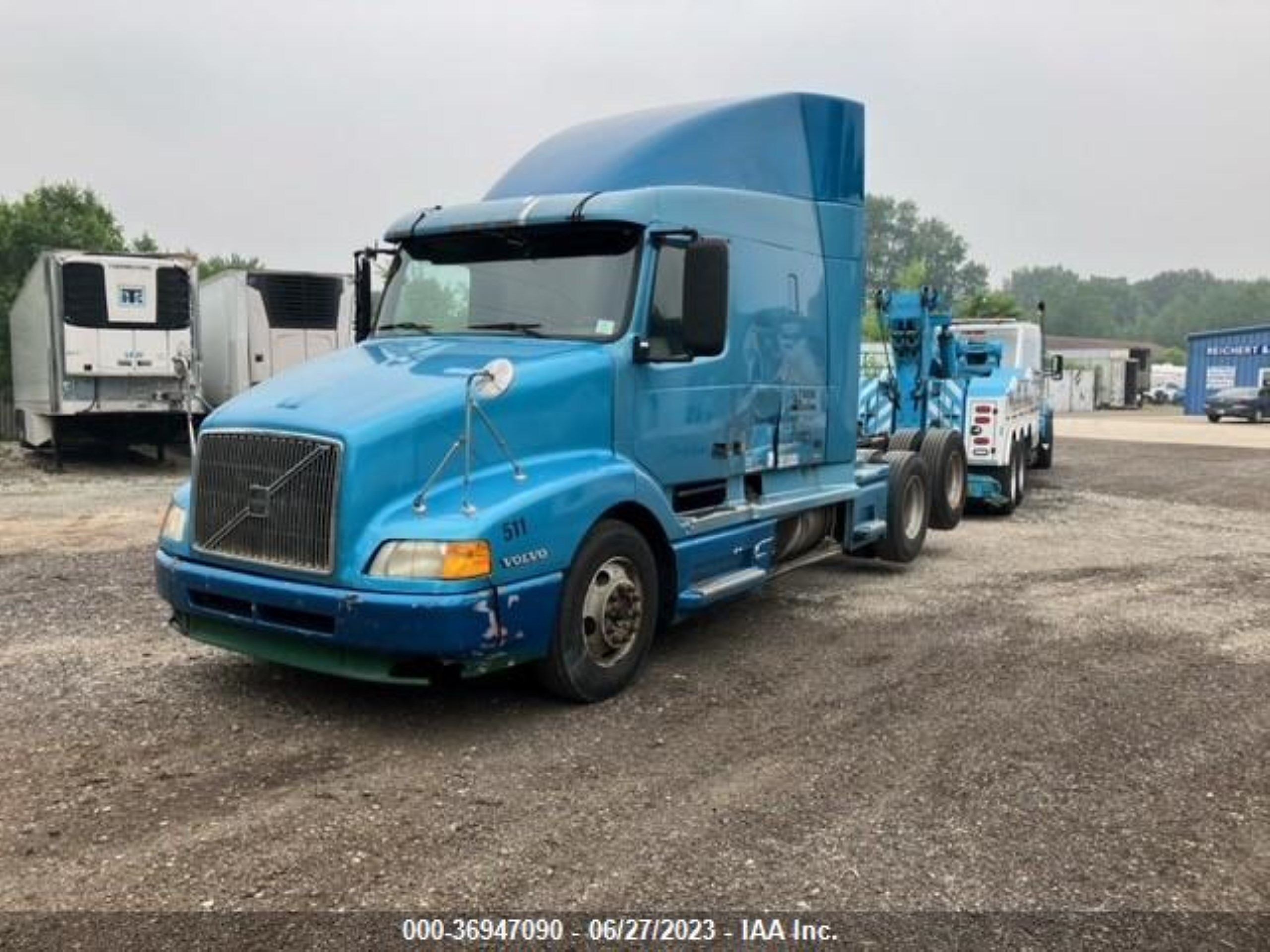 Photo 1 VIN: 4VG7DBRJ7XN795515 - VOLVO NULL 