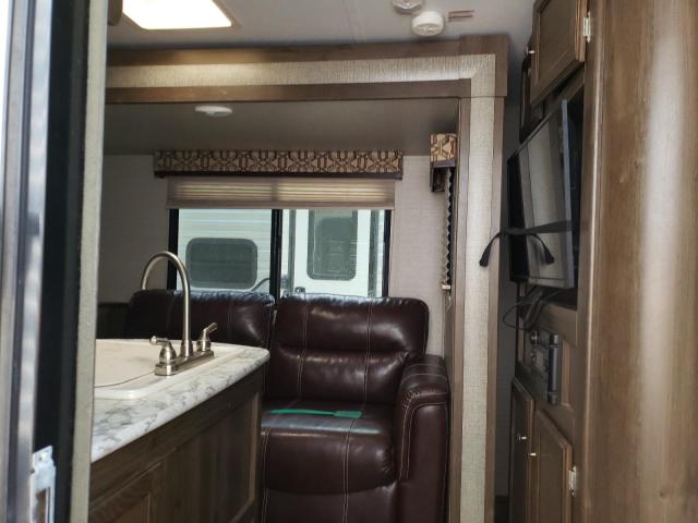 Photo 8 VIN: 4YDT30824HD423143 - KEYSTONE RV 23KRS 