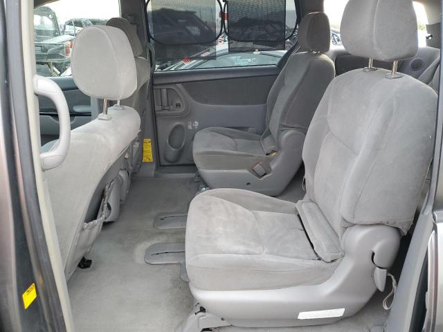 Photo 10 VIN: 4YMBU0614GG065168 - TOYOTA SIENNA CE 