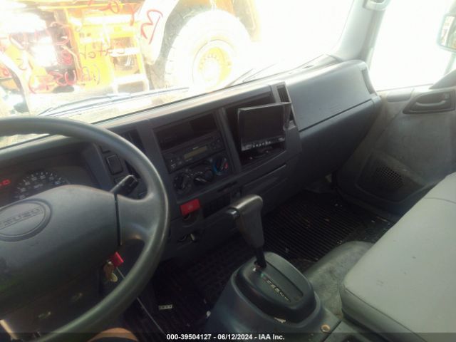 Photo 6 VIN: 54DC4W1B0FS806353 - ISUZU NPR HD REG 