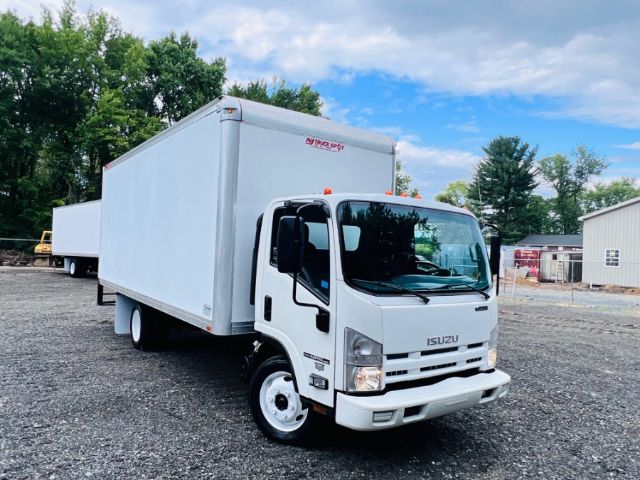 Photo 1 VIN: 54DC4W1B8FS808125 - ISUZU NPR HD REG 