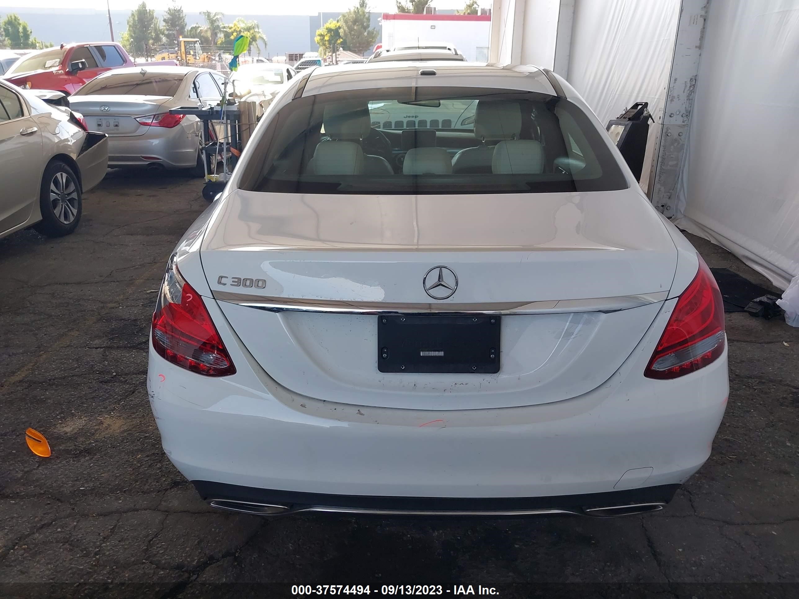 Photo 16 VIN: 55SWF4JB0JU237184 - MERCEDES-BENZ C-KLASSE 