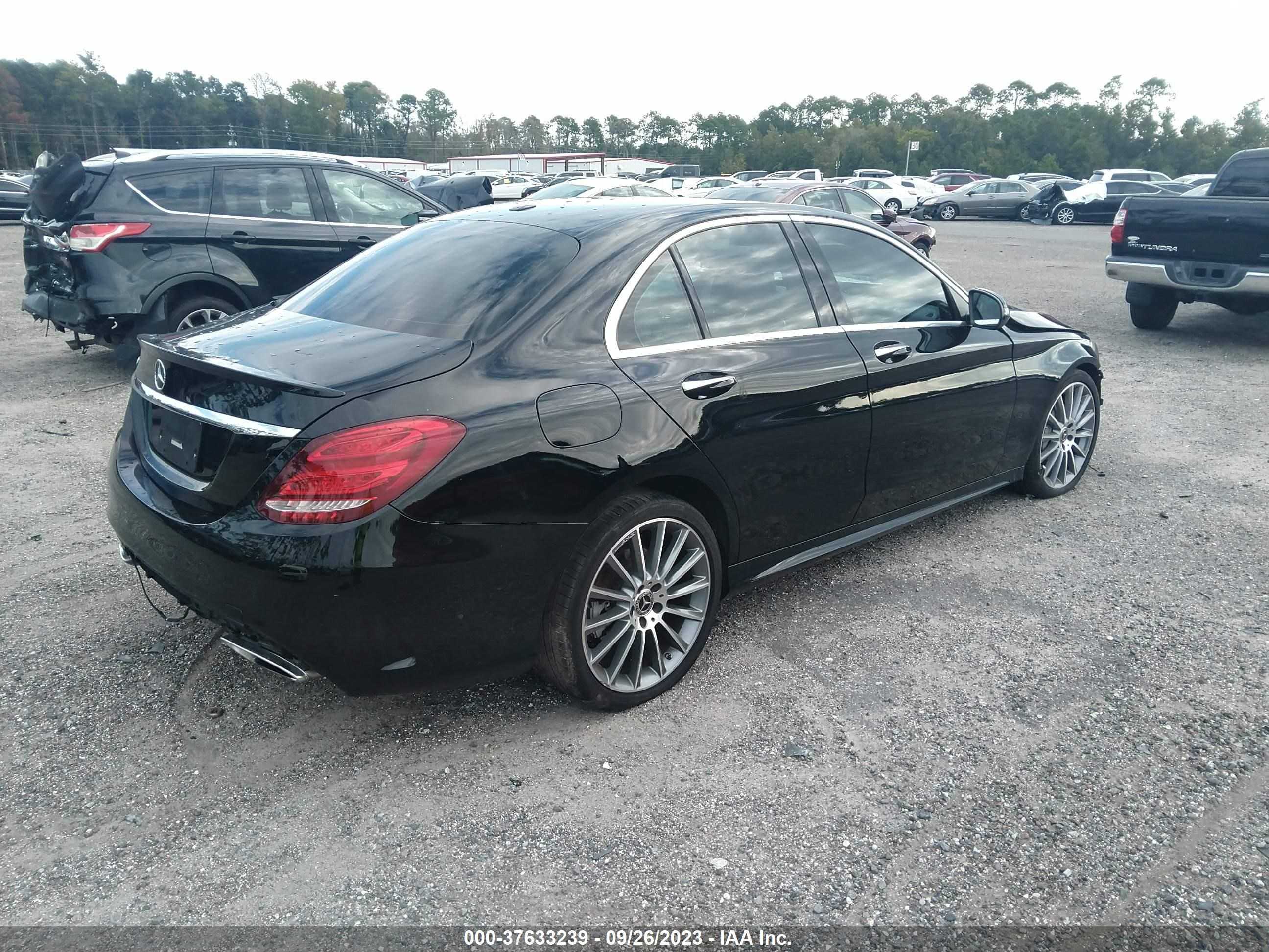 Photo 3 VIN: 55SWF4JB0JU273165 - MERCEDES-BENZ C-KLASSE 