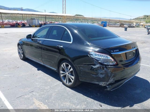 Photo 2 VIN: 55SWF4JB1GU117242 - MERCEDES-BENZ C 300 