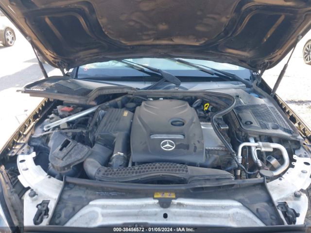 Photo 9 VIN: 55SWF4JB1GU142027 - MERCEDES-BENZ C 300 