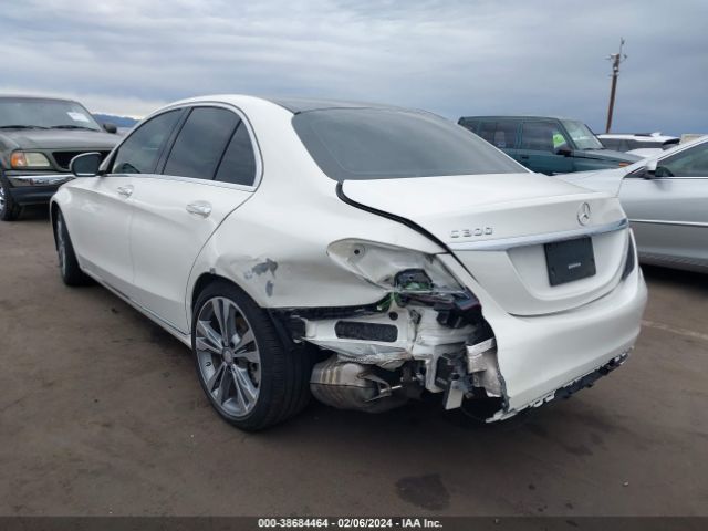 Photo 2 VIN: 55SWF4JB1GU172869 - MERCEDES-BENZ C 300 