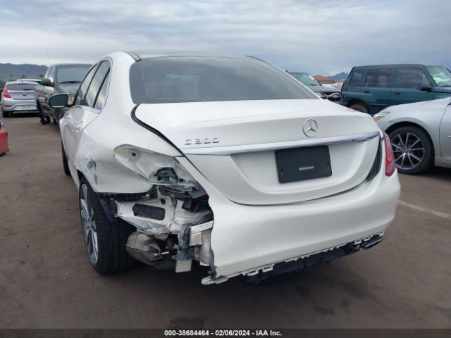 Photo 5 VIN: 55SWF4JB1GU172869 - MERCEDES-BENZ C 300 