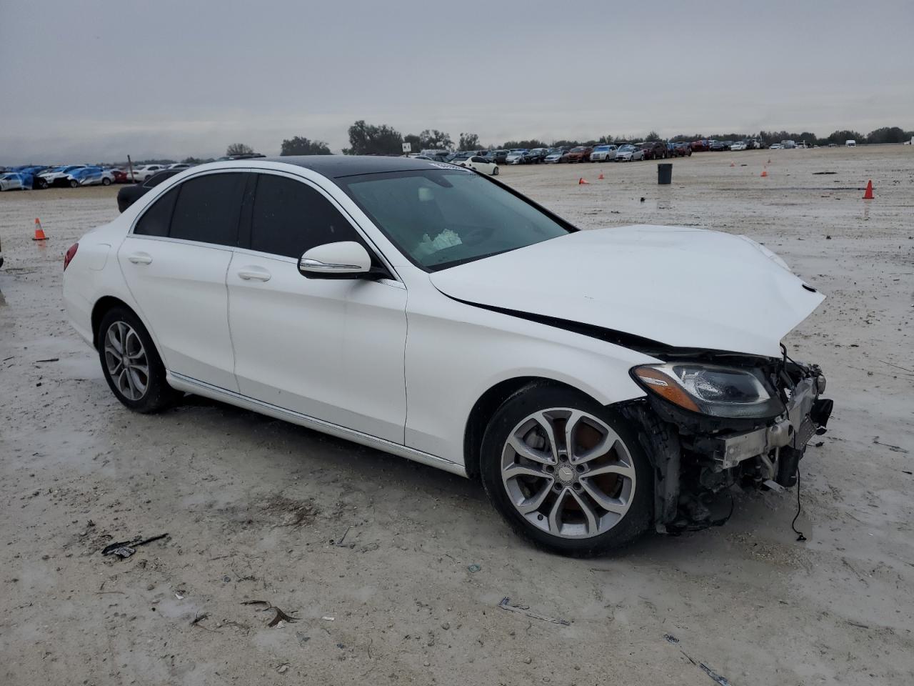 Photo 3 VIN: 55SWF4JB2FU094391 - MERCEDES-BENZ C 300 