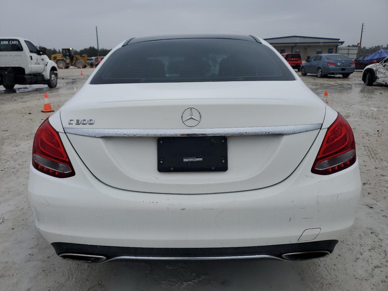 Photo 5 VIN: 55SWF4JB2FU094391 - MERCEDES-BENZ C 300 