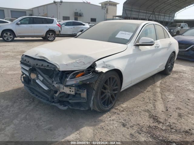 Photo 1 VIN: 55SWF4JB2GU148645 - MERCEDES-BENZ C 300 