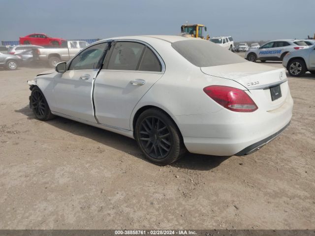 Photo 2 VIN: 55SWF4JB2GU148645 - MERCEDES-BENZ C 300 