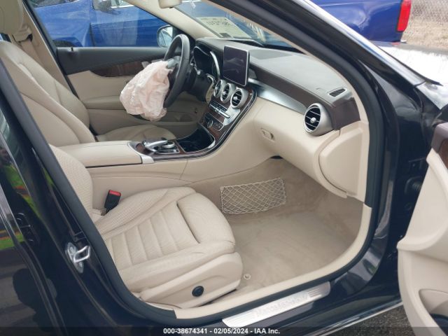 Photo 4 VIN: 55SWF4JB2HU204763 - MERCEDES-BENZ C 300 