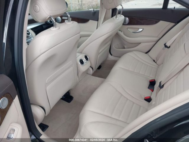 Photo 7 VIN: 55SWF4JB2HU204763 - MERCEDES-BENZ C 300 