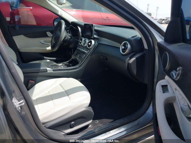 Photo 4 VIN: 55SWF4JB2HU229405 - MERCEDES-BENZ C 300 