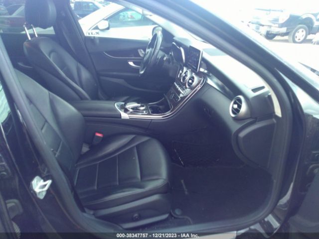 Photo 4 VIN: 55SWF4JB3FU045782 - MERCEDES-BENZ C 300 