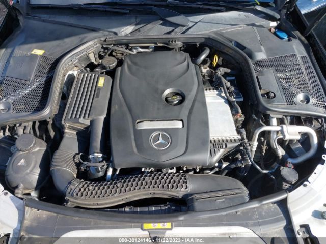 Photo 9 VIN: 55SWF4JB3GU154941 - MERCEDES-BENZ C 300 