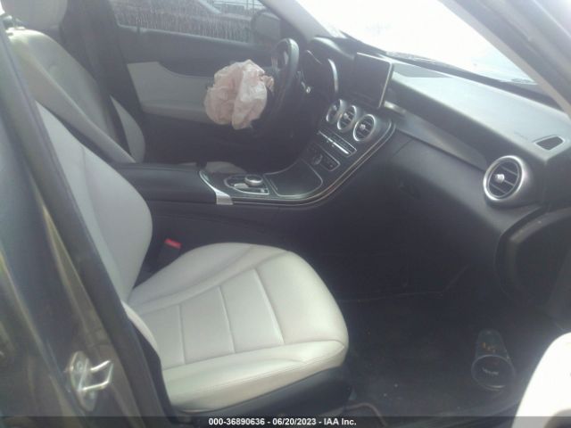 Photo 4 VIN: 55SWF4JB3HU184796 - MERCEDES-BENZ C 300 