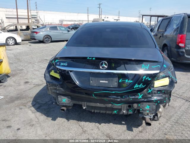 Photo 5 VIN: 55SWF4JB3JU253380 - MERCEDES-BENZ C 300 