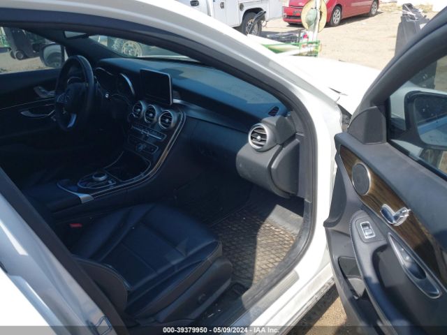 Photo 4 VIN: 55SWF4JB3JU256232 - MERCEDES-BENZ C 