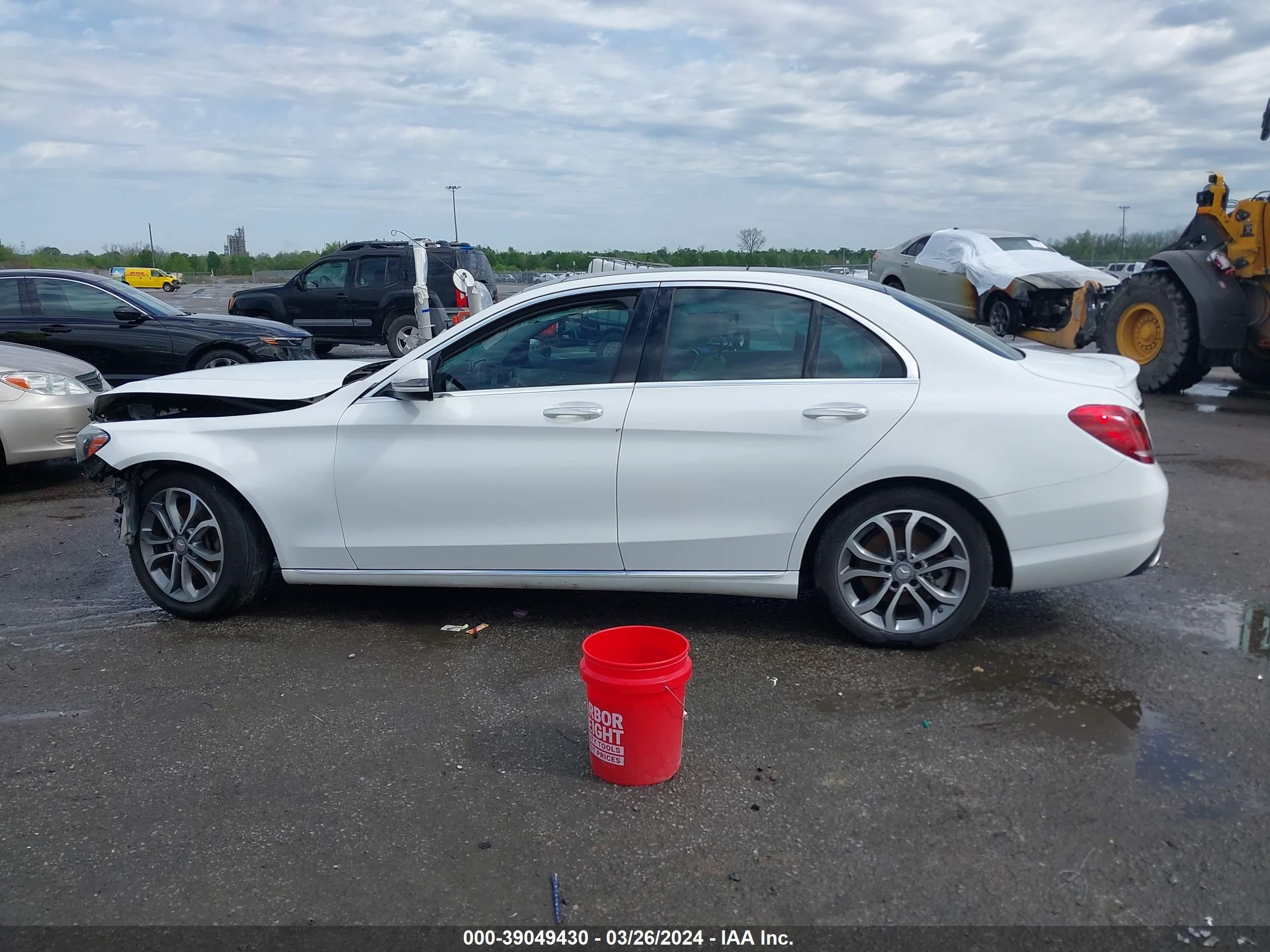 Photo 12 VIN: 55SWF4JB4GU131801 - MERCEDES-BENZ C-KLASSE 