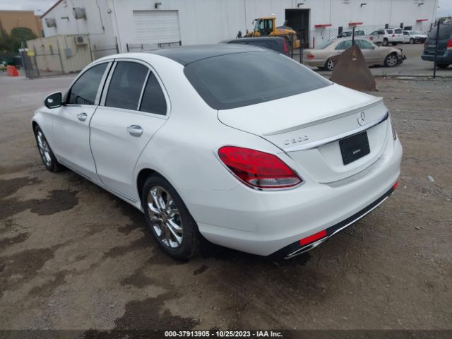 Photo 2 VIN: 55SWF4JB4GU149022 - MERCEDES-BENZ C 300 