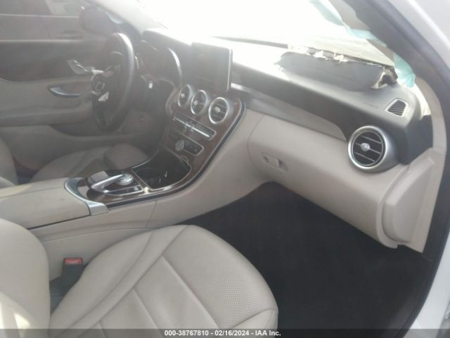 Photo 4 VIN: 55SWF4JB4GU152860 - MERCEDES-BENZ C 300 