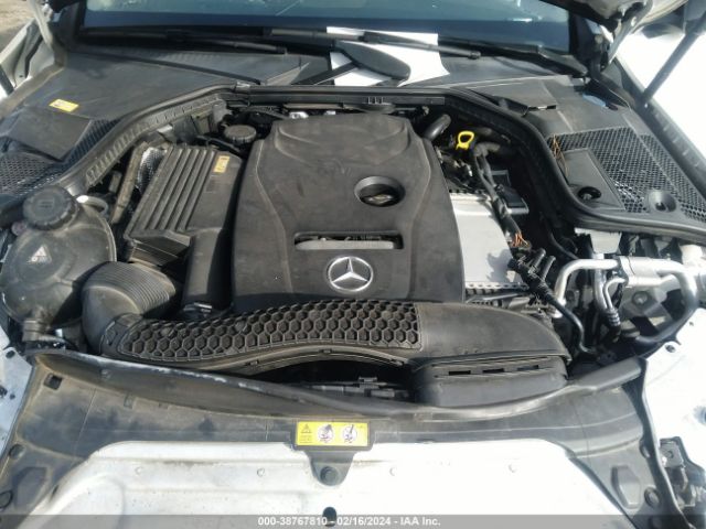 Photo 9 VIN: 55SWF4JB4GU152860 - MERCEDES-BENZ C 300 