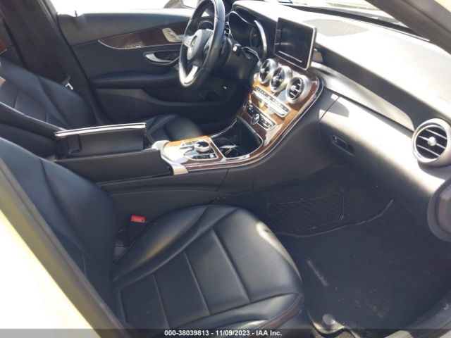 Photo 4 VIN: 55SWF4JB5JU240260 - MERCEDES-BENZ C 300 