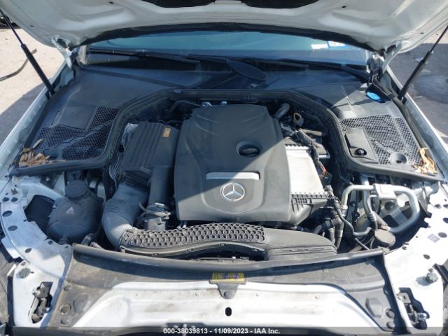 Photo 9 VIN: 55SWF4JB5JU240260 - MERCEDES-BENZ C 300 