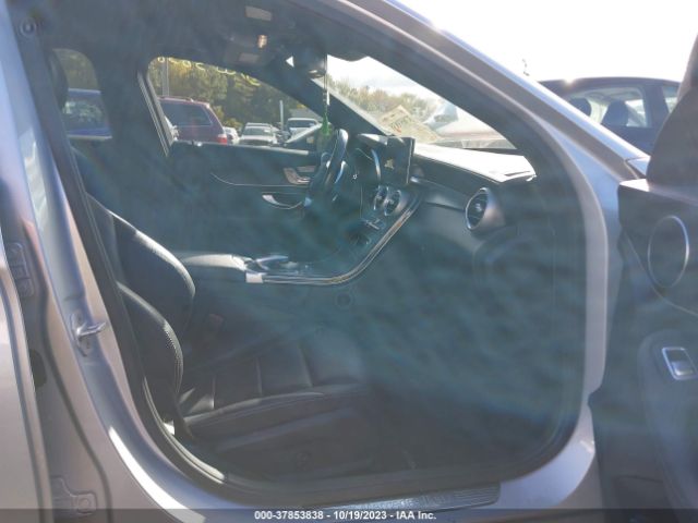 Photo 4 VIN: 55SWF4JB7GU140430 - MERCEDES-BENZ C 300 