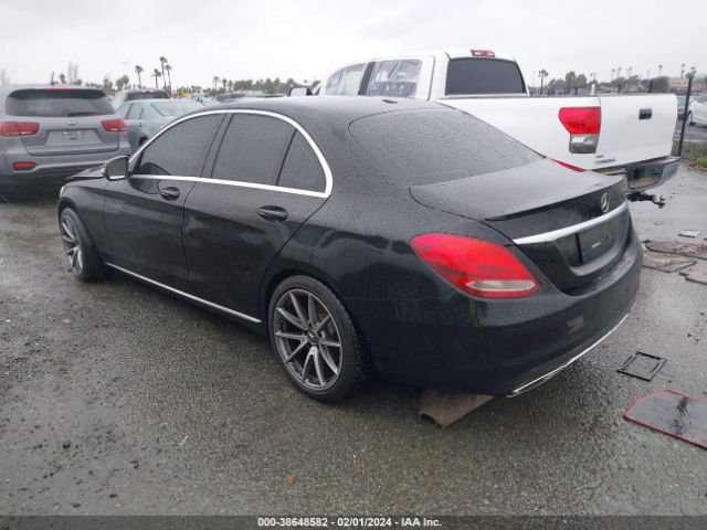 Photo 2 VIN: 55SWF4JB7GU147846 - MERCEDES-BENZ C 300 