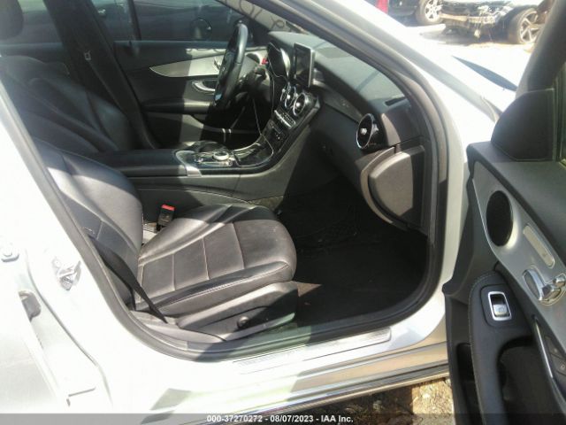 Photo 4 VIN: 55SWF4JB7JU243838 - MERCEDES-BENZ C 300 