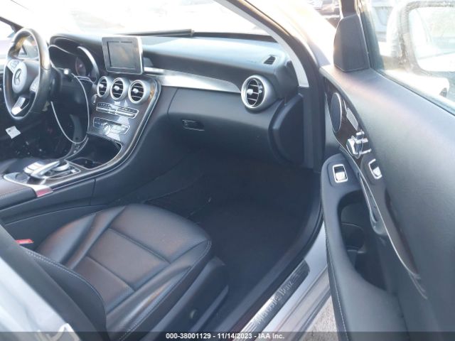 Photo 4 VIN: 55SWF4JB8FU057684 - MERCEDES-BENZ C 300 