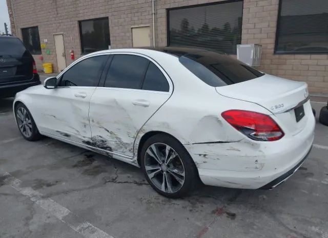 Photo 2 VIN: 55SWF4JB8FU090698 - MERCEDES-BENZ C 300 