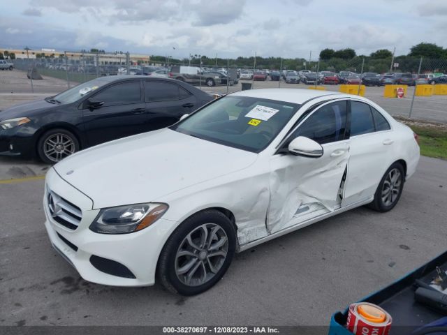 Photo 1 VIN: 55SWF4JB8GU149671 - MERCEDES-BENZ C 300 