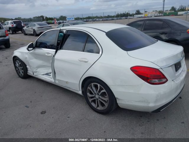 Photo 2 VIN: 55SWF4JB8GU149671 - MERCEDES-BENZ C 300 