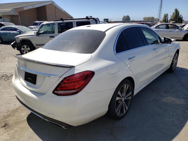 Photo 3 VIN: 55SWF4JB8GU151114 - MERCEDES-BENZ C 300 