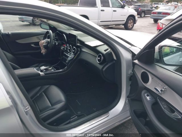 Photo 4 VIN: 55SWF4JB8GU170536 - MERCEDES-BENZ C 300 