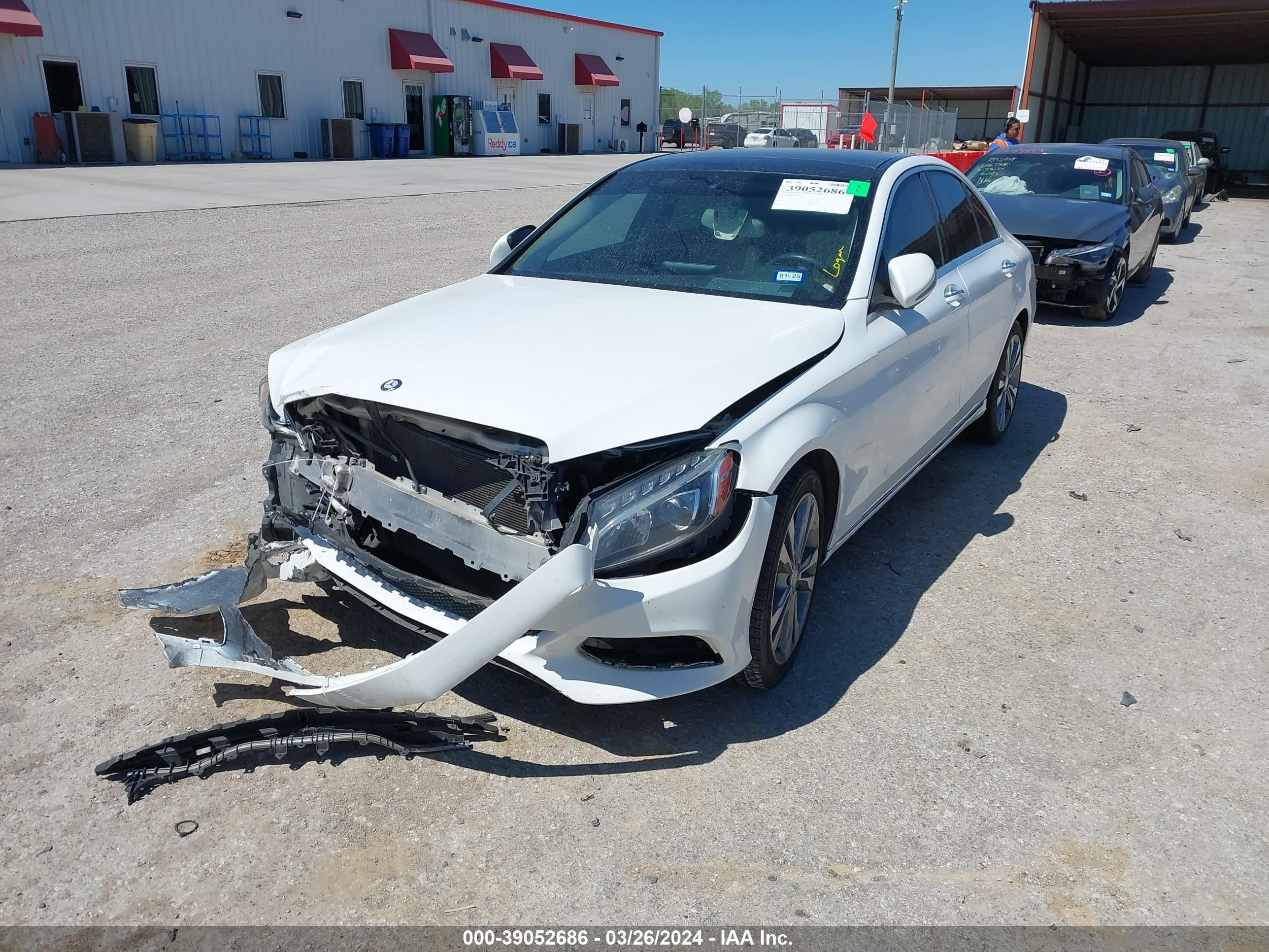 Photo 1 VIN: 55SWF4JB8GU172304 - MERCEDES-BENZ NULL 