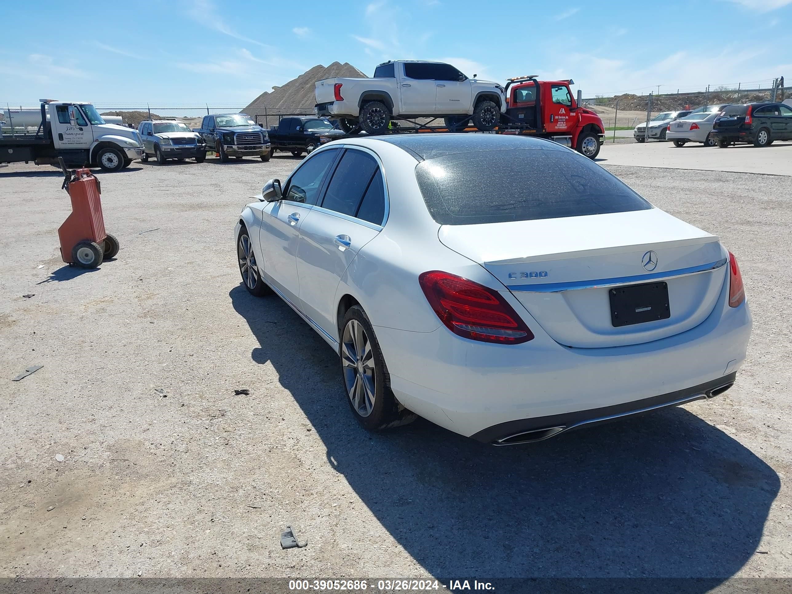 Photo 2 VIN: 55SWF4JB8GU172304 - MERCEDES-BENZ NULL 