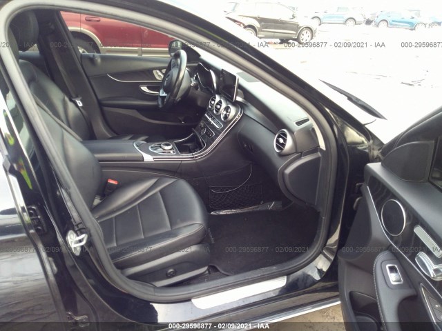 Photo 4 VIN: 55SWF4JB8HU179996 - MERCEDES-BENZ C 300 