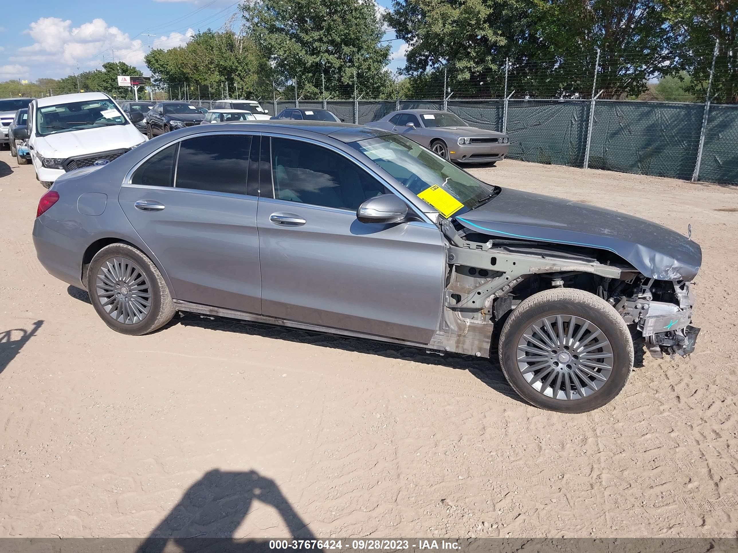 Photo 13 VIN: 55SWF4JB9FU045219 - MERCEDES-BENZ C-KLASSE 